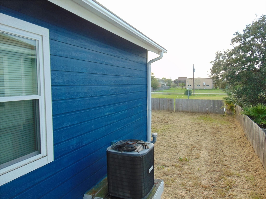 118 14th Street - Photo 22