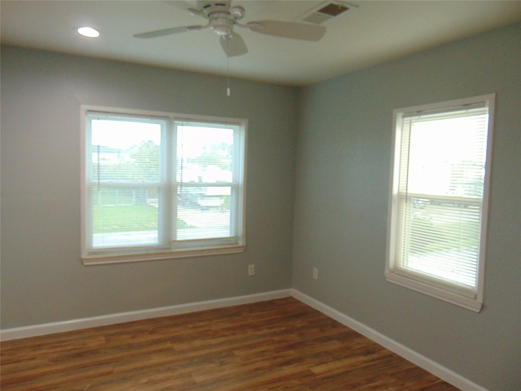 118 14th Street - Photo 17
