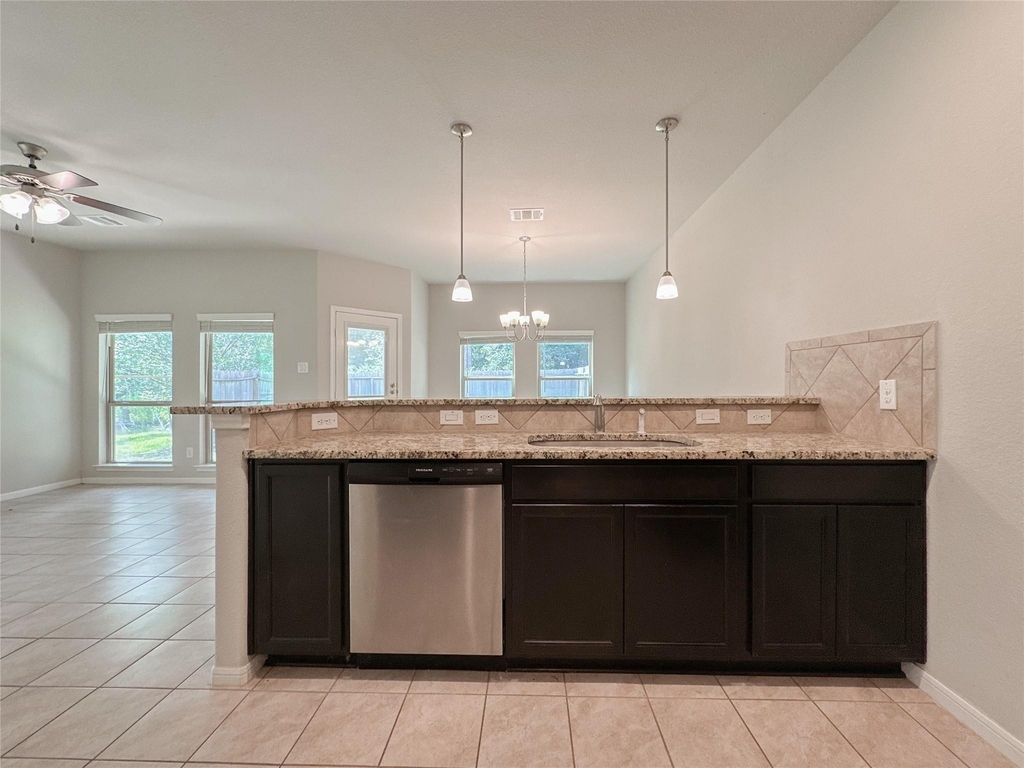 105 Camelot Place Court - Photo 8