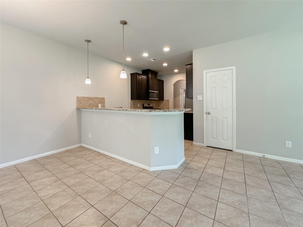 105 Camelot Place Court - Photo 10