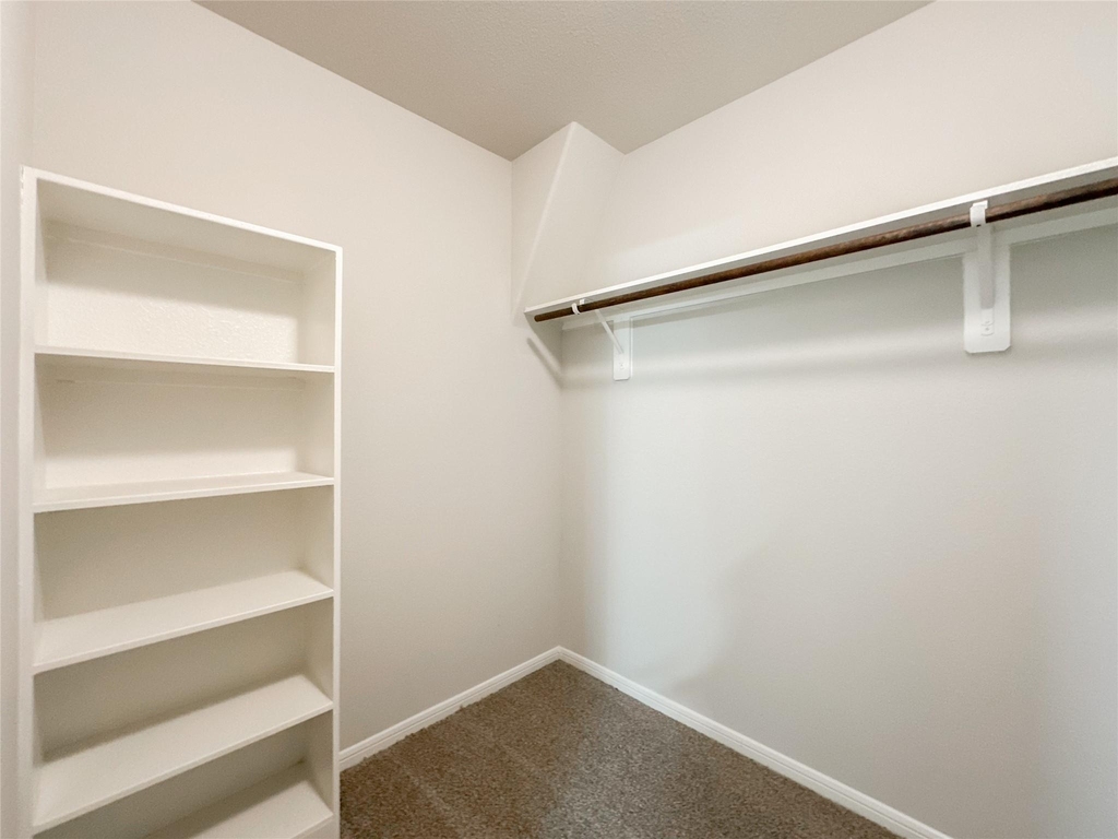 105 Camelot Place Court - Photo 30
