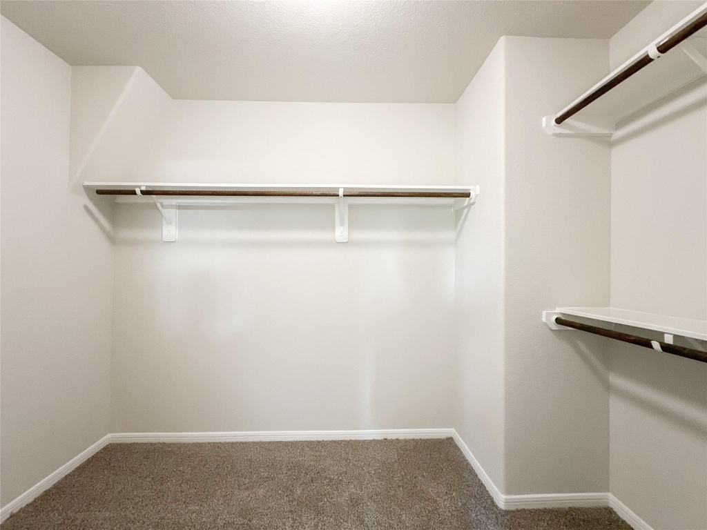 105 Camelot Place Court - Photo 29