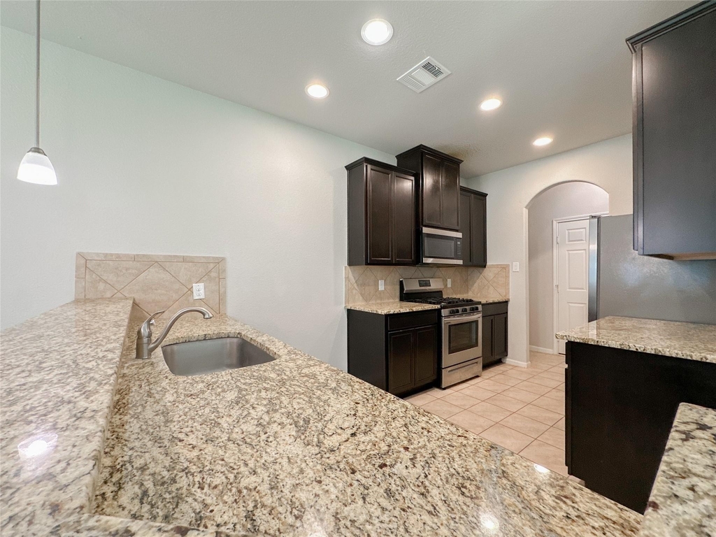 105 Camelot Place Court - Photo 9