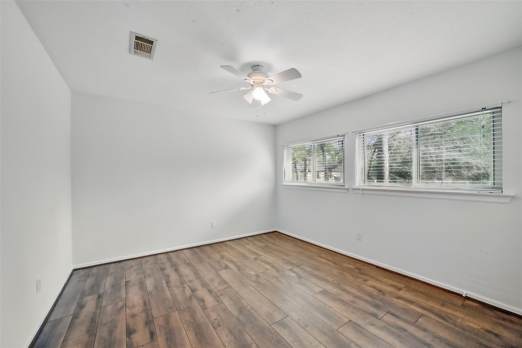 19 Still Glen Court - Photo 18