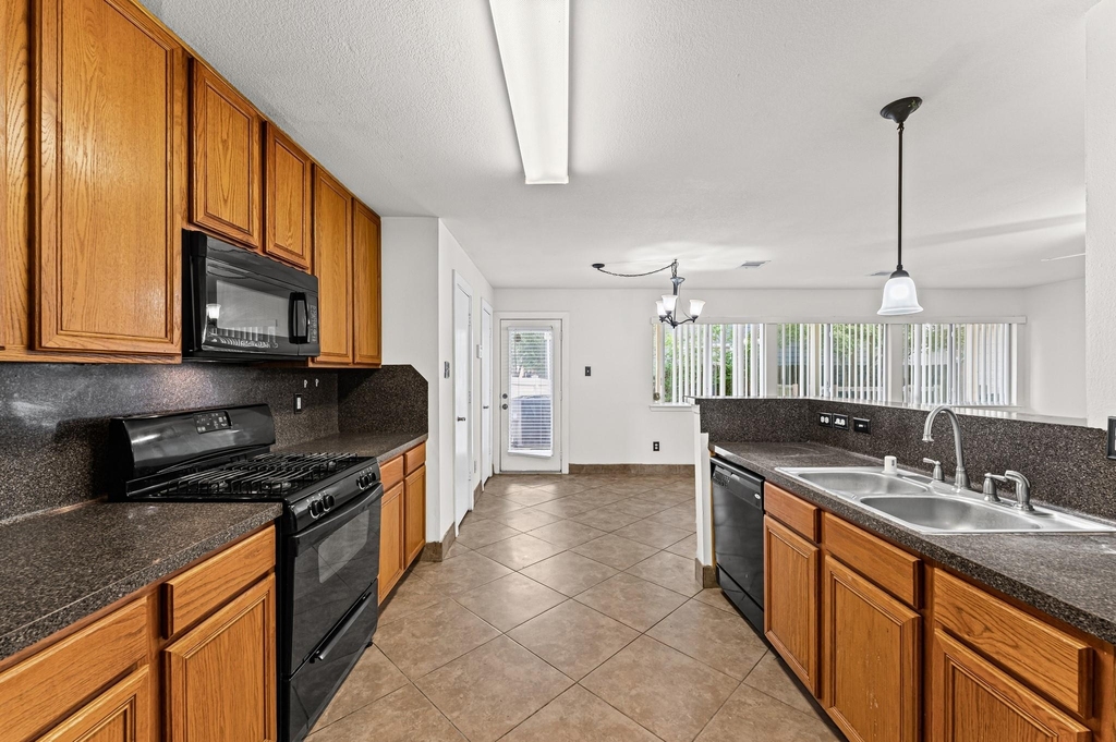 11803 Longwood Garden Way Way - Photo 11
