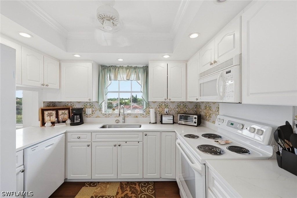 315 Saint Andrews Boulevard - Photo 9