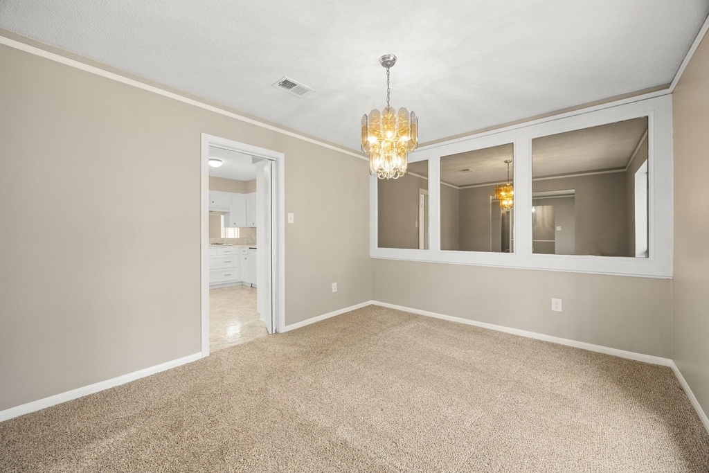 5923 Pebble Springs Drive - Photo 20
