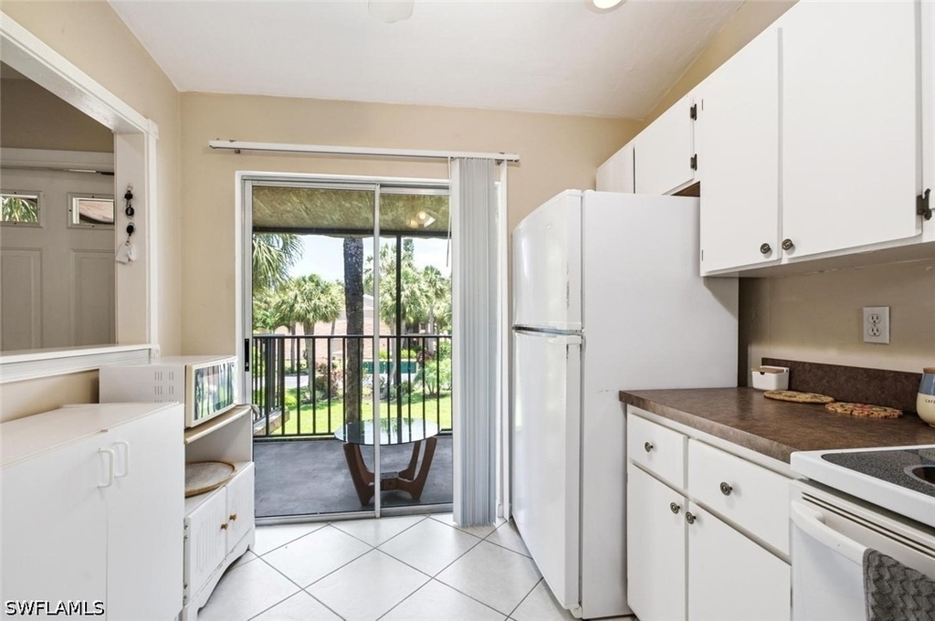 4010 Ice Castle Way - Photo 10