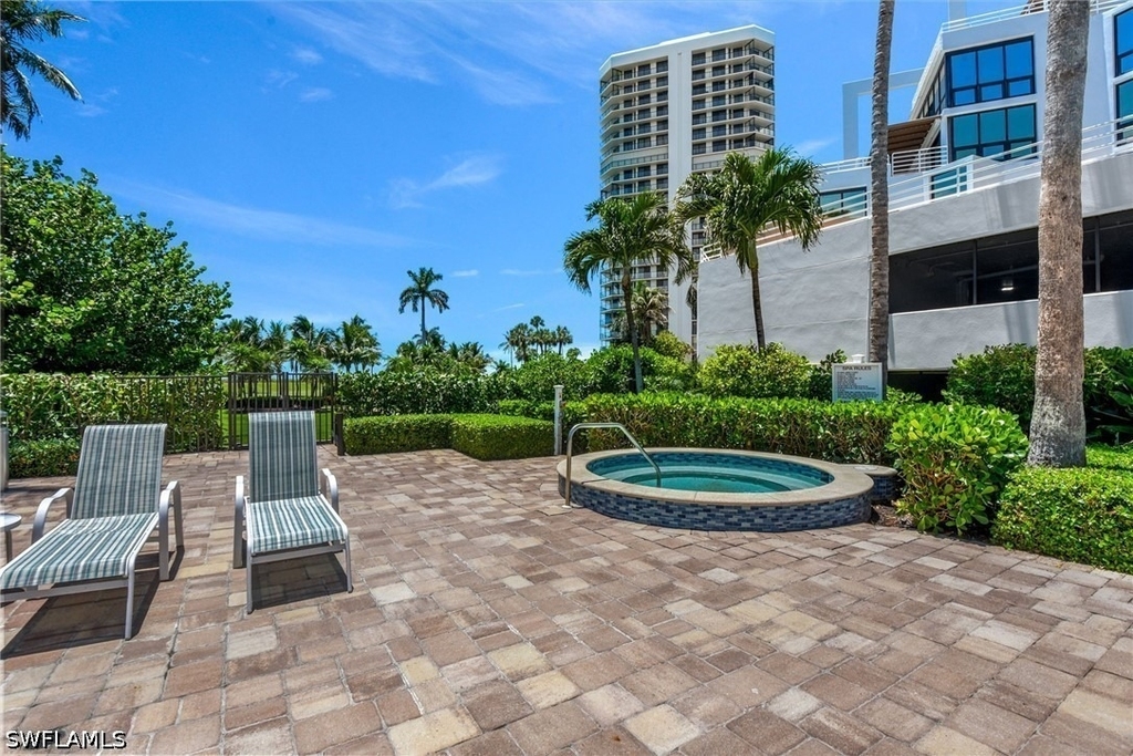 4751 Gulf Shore Boulevard N - Photo 19