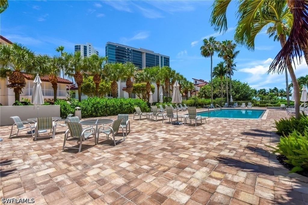 4751 Gulf Shore Boulevard N - Photo 20