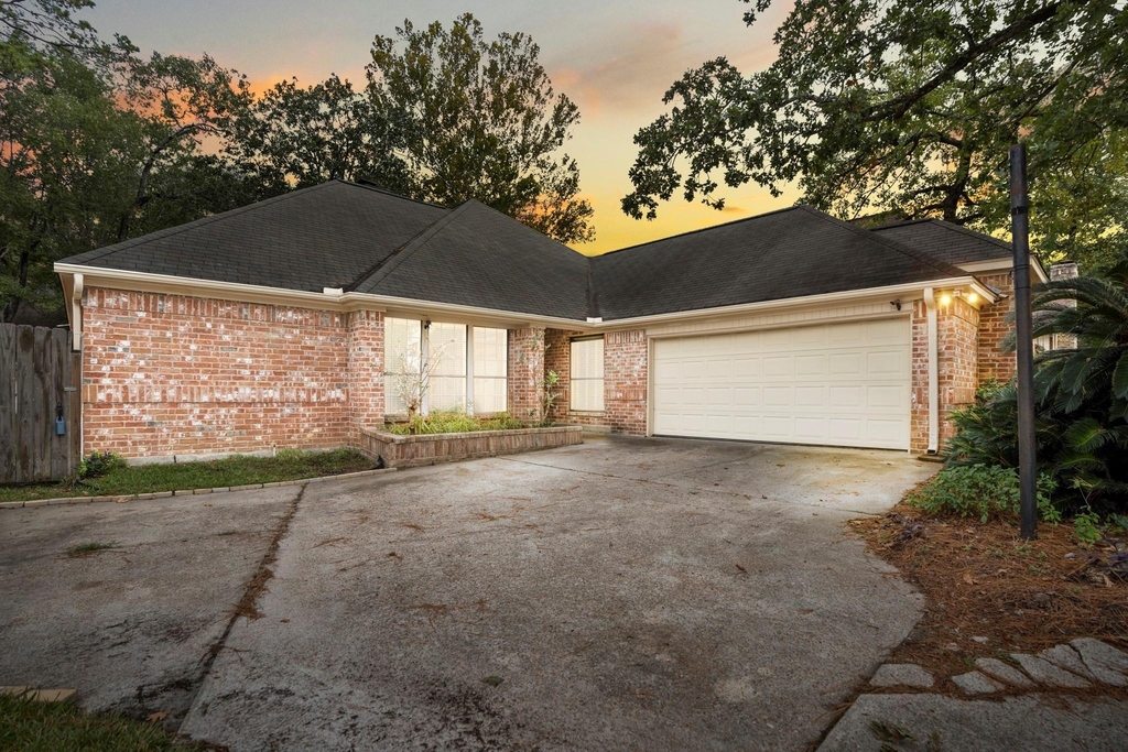 38 Devonshire Drive - Photo 3