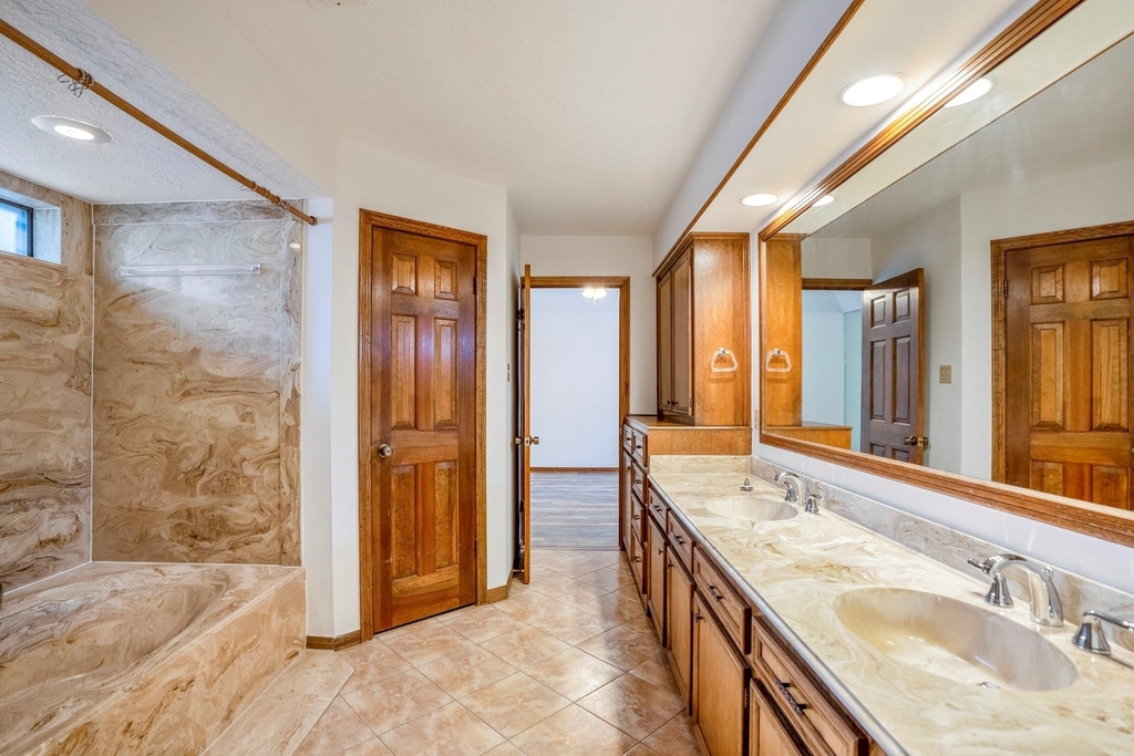 38 Devonshire Drive - Photo 41