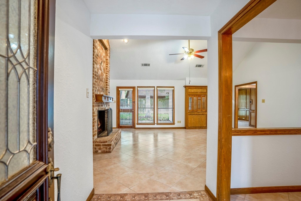 38 Devonshire Drive - Photo 6