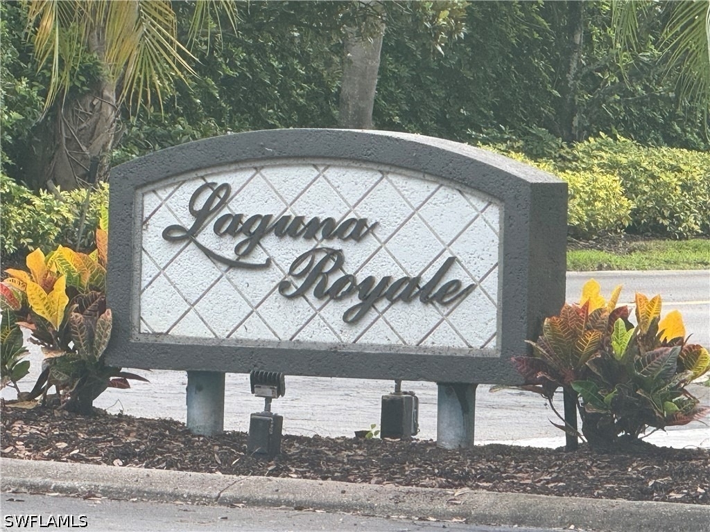 562 Laguna Royale Boulevard - Photo 17