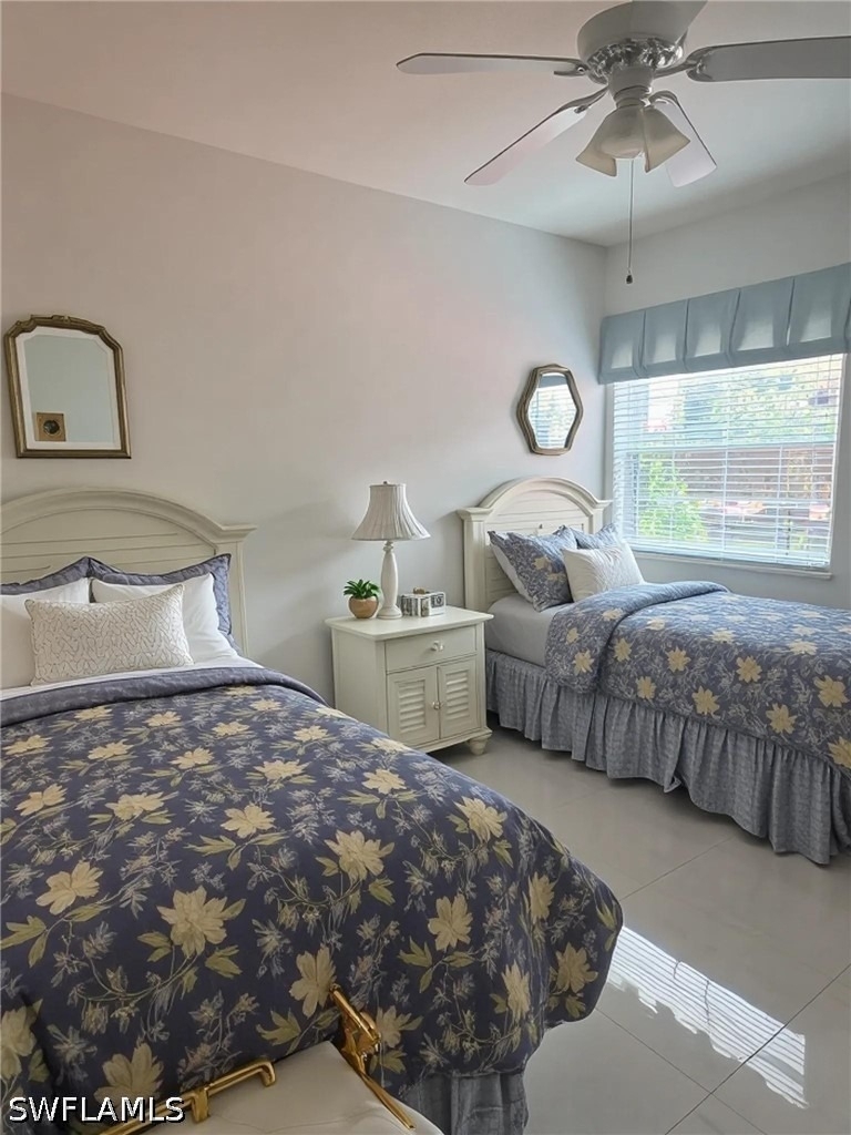 562 Laguna Royale Boulevard - Photo 15