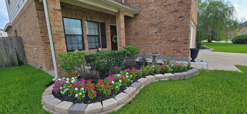 10111 Bitternut Hickory Lane - Photo 1