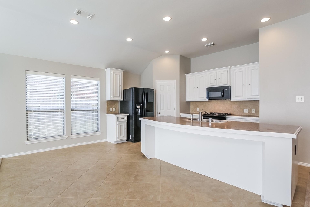 2703 Facet Creek Drive - Photo 5