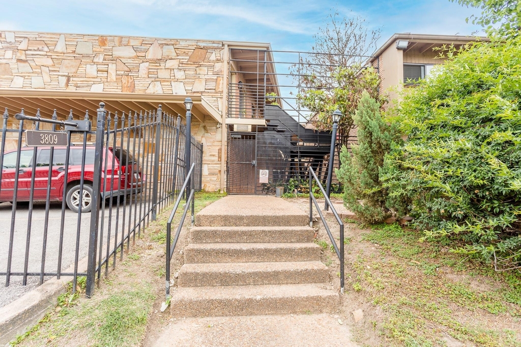 3809 N Braeswood Boulevard - Photo 29