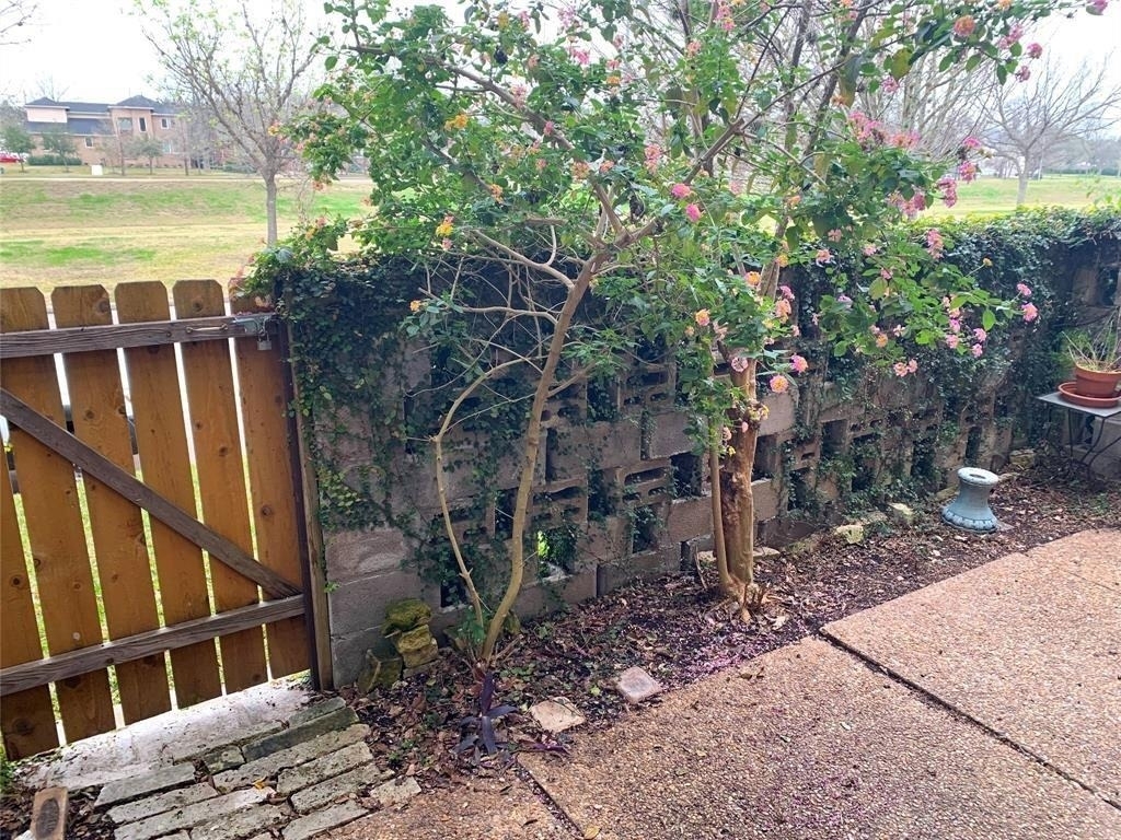 3809 N Braeswood Boulevard - Photo 6