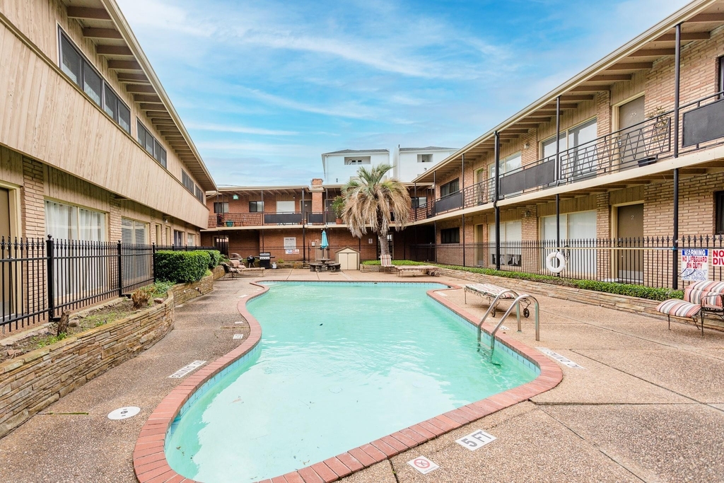 3809 N Braeswood Boulevard - Photo 23