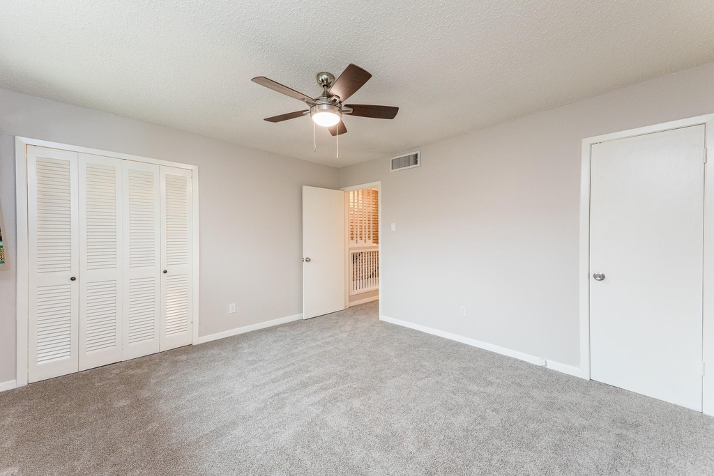 3809 N Braeswood Boulevard - Photo 14