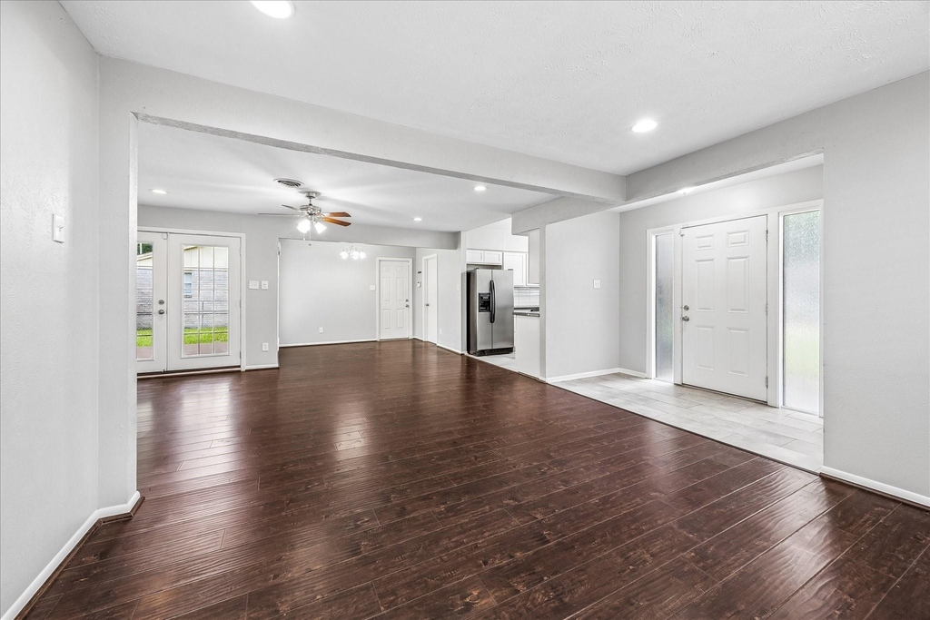 5827 Southminster Drive - Photo 1