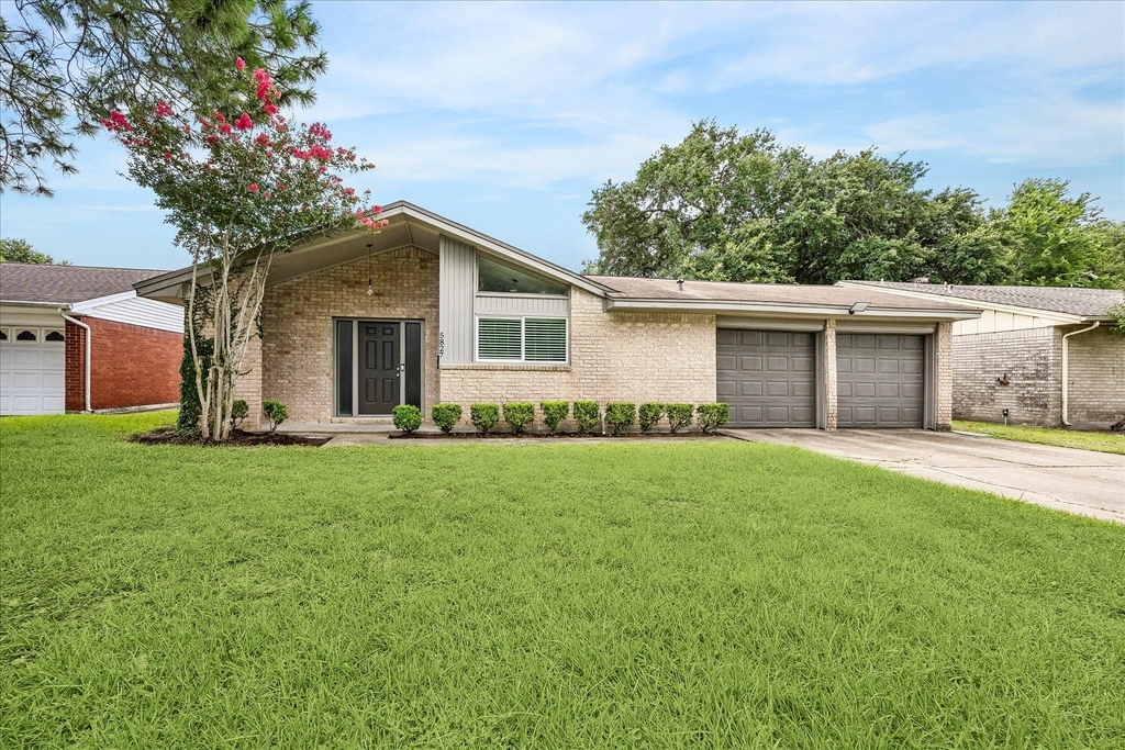 5827 Southminster Drive - Photo 0