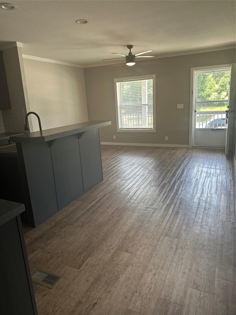 21509 W Hammond Drive - Photo 3