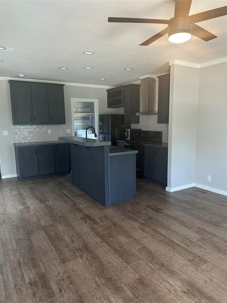21509 W Hammond Drive - Photo 2