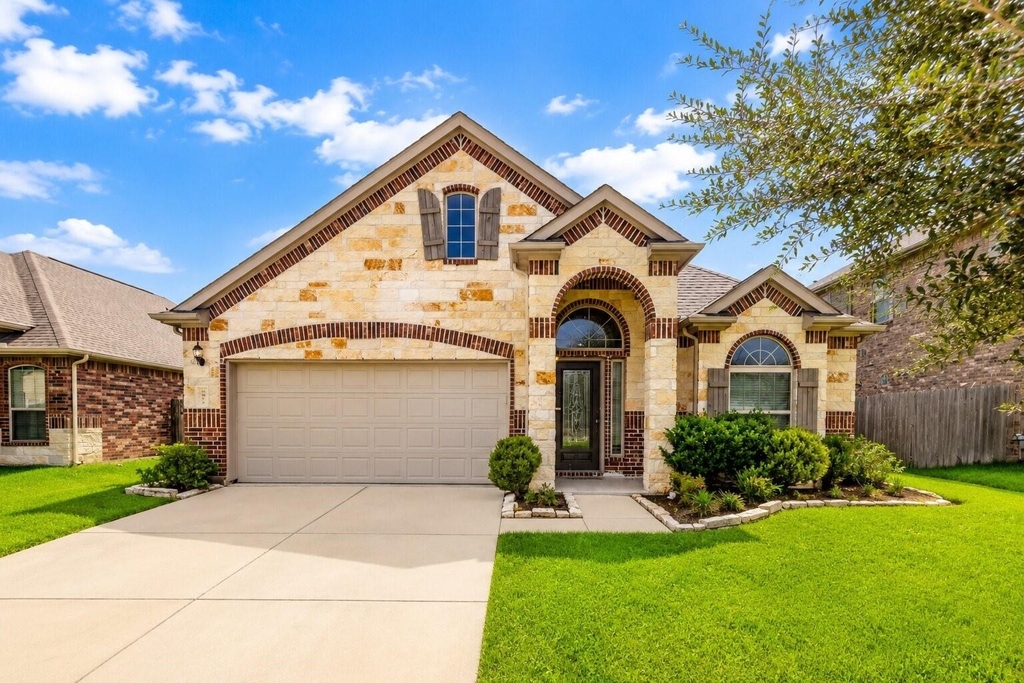 9811 Camellia Gardens Drive - Photo 0