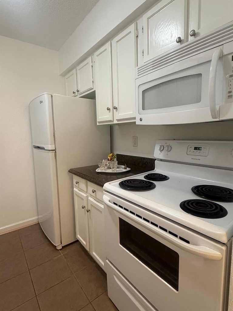 11201 Lynbrook Drive - Photo 27
