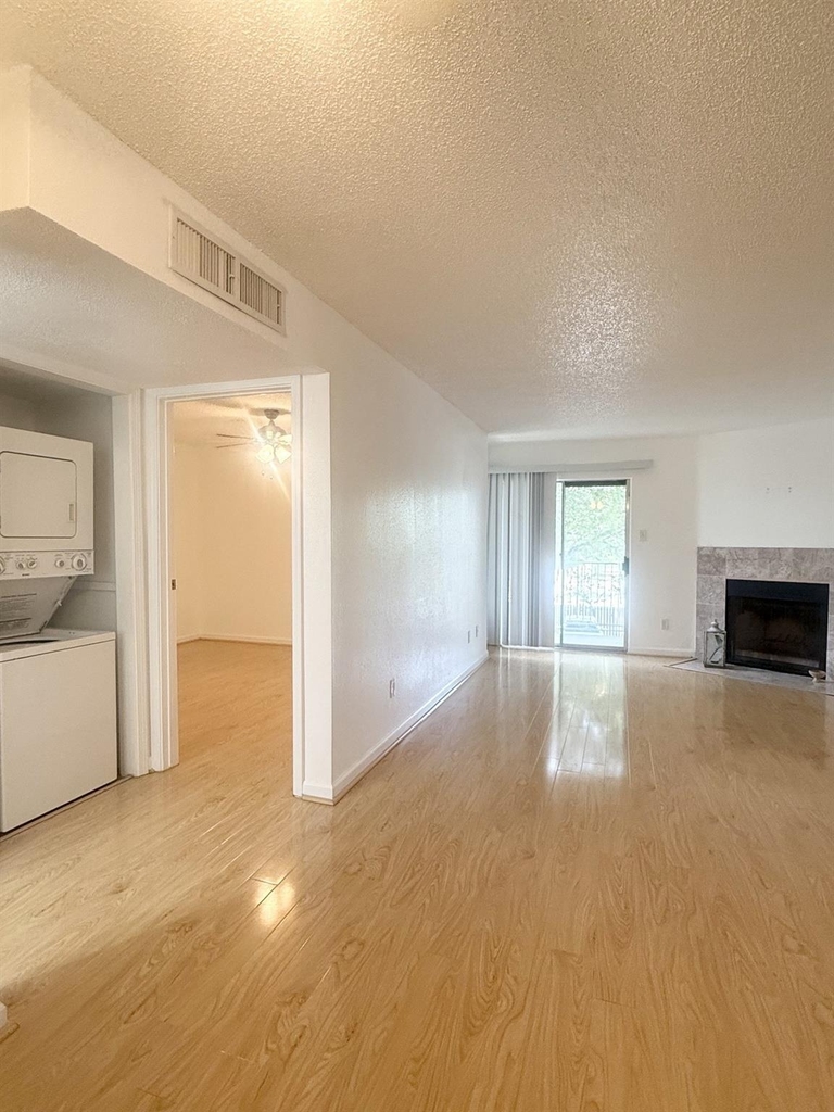 11201 Lynbrook Drive - Photo 21