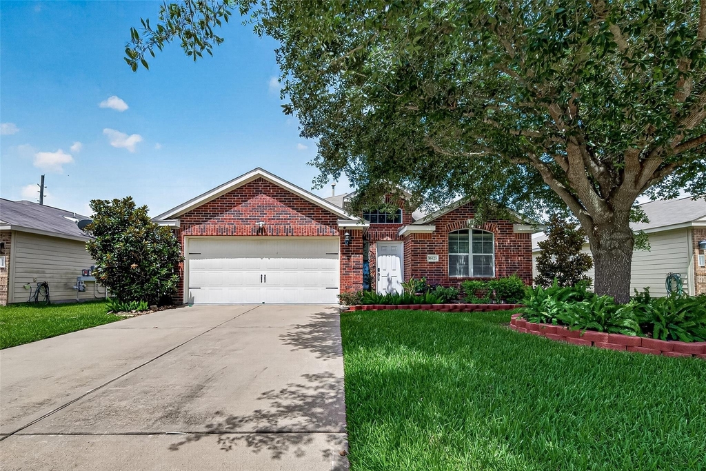 16123 Ducktail Lane - Photo 0