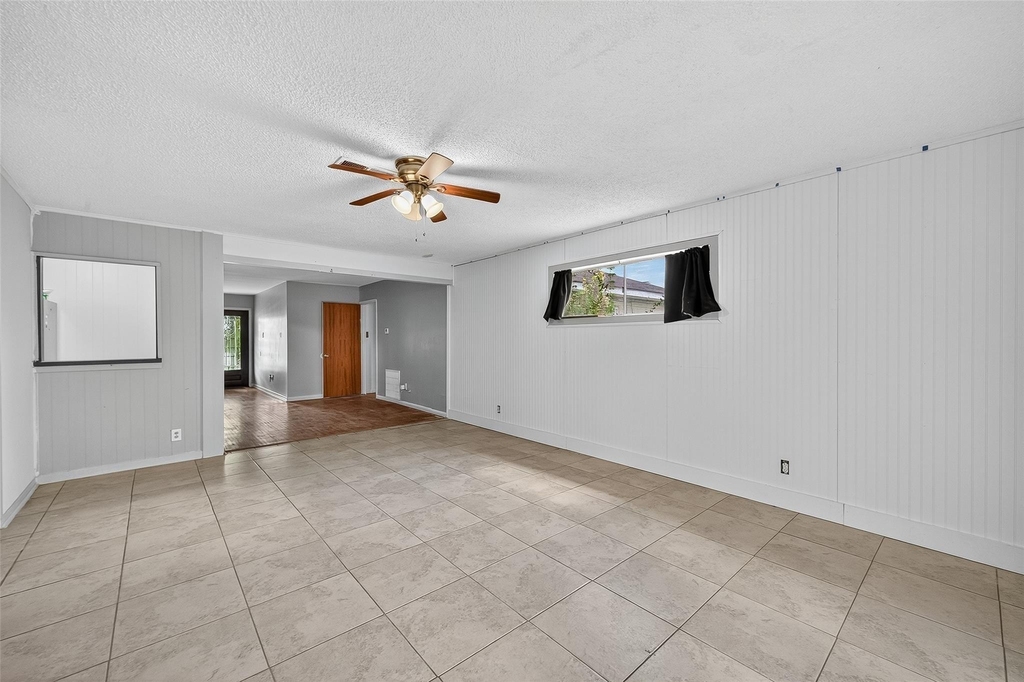 1509 Ronson Road - Photo 2