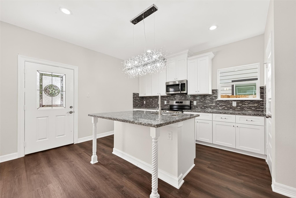 422 4th Street - Photo 4