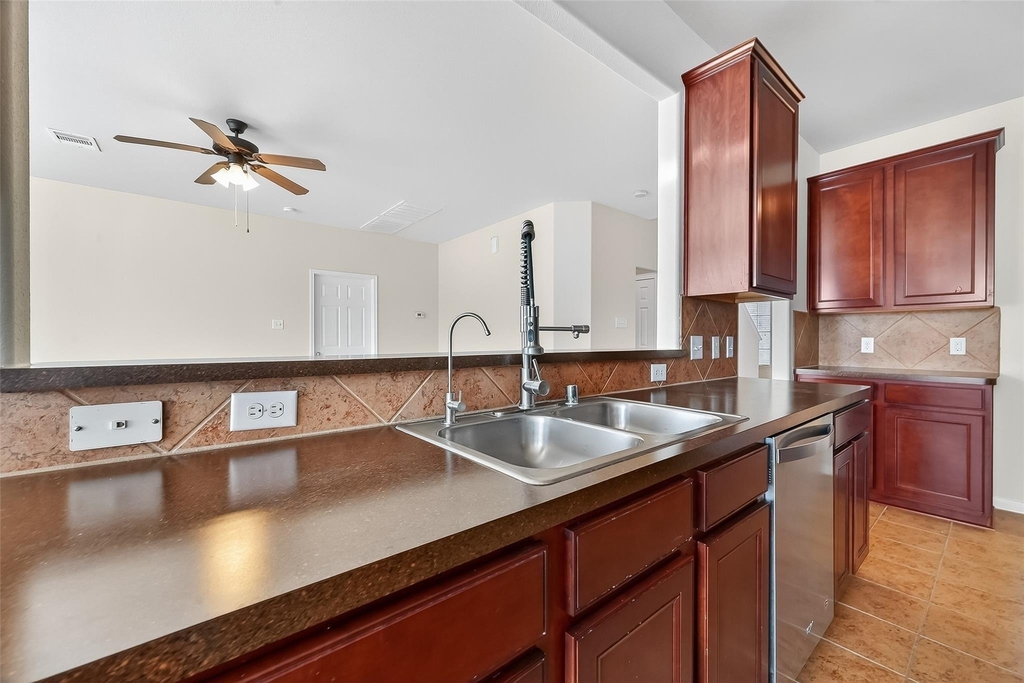 21623 Mid Peak Way - Photo 11