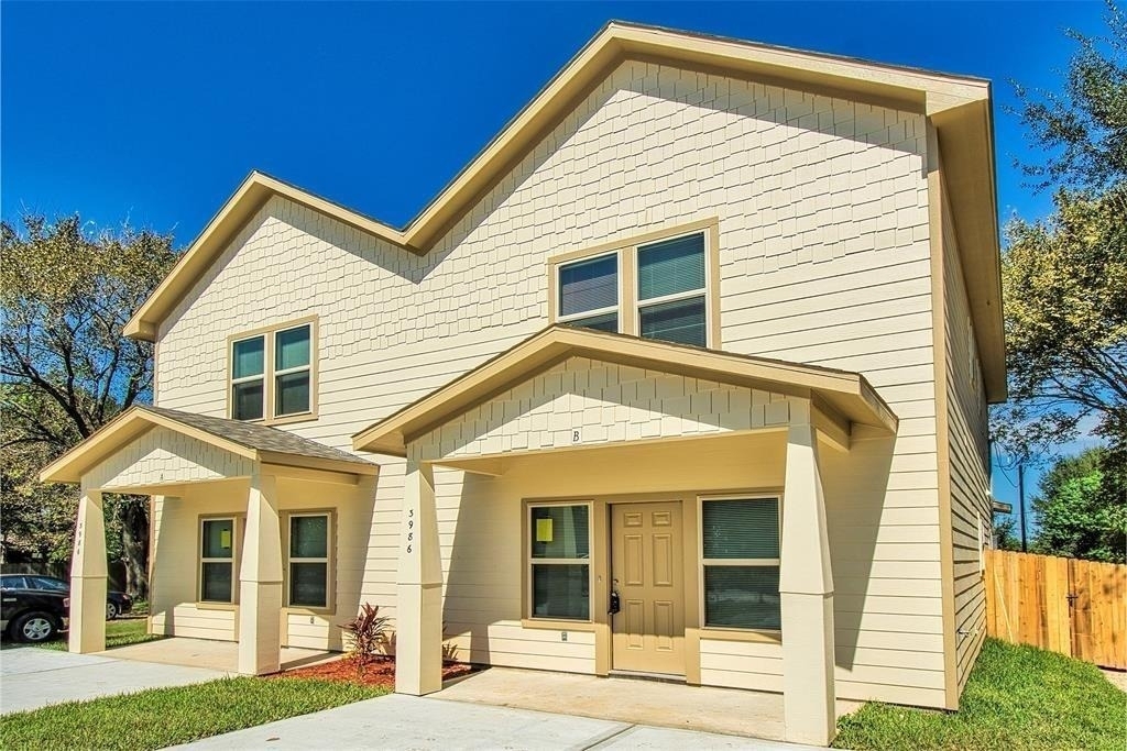 8142 Cabot Street - Photo 0