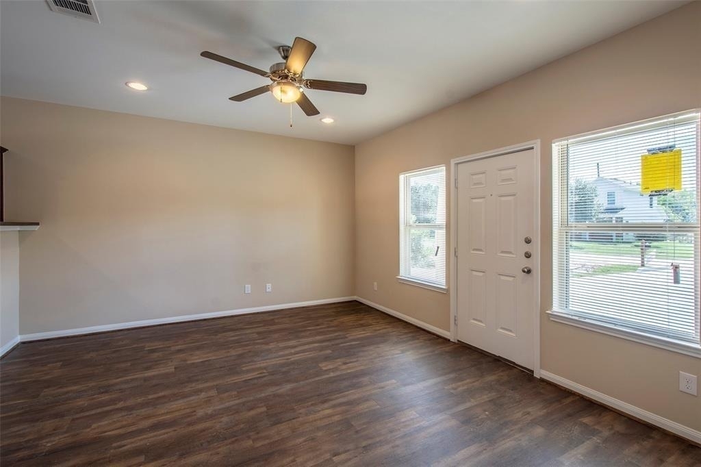 8142 Cabot Street - Photo 9