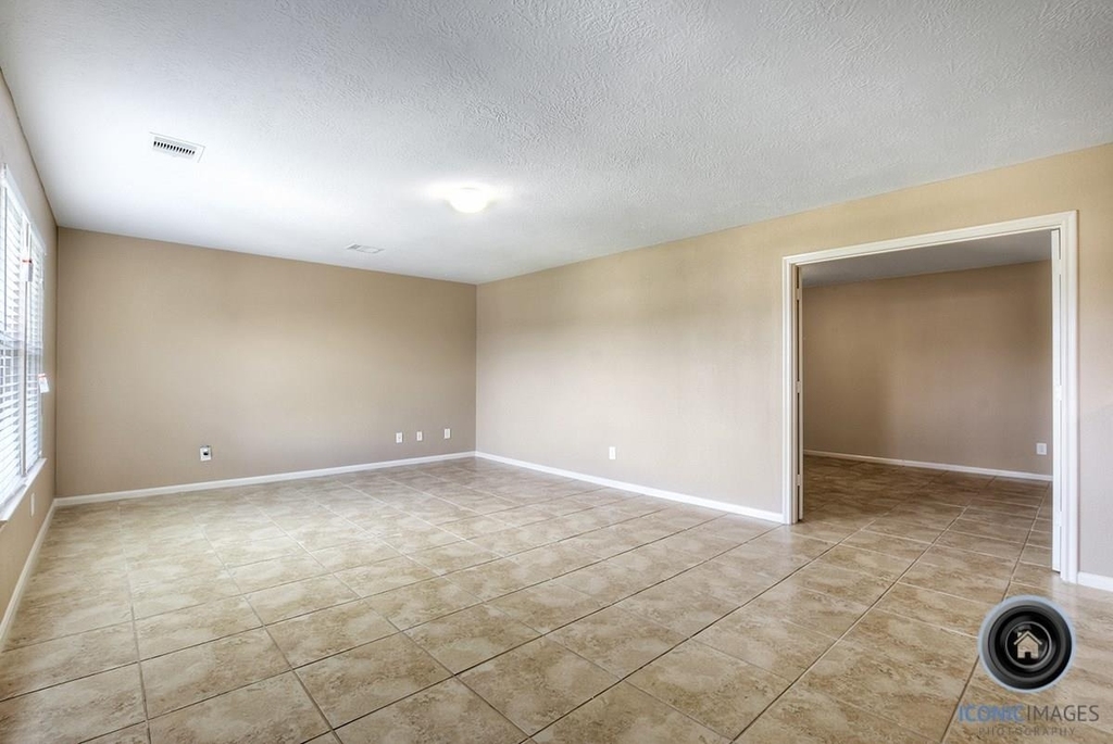 29434 Legends Bluff Drive - Photo 21