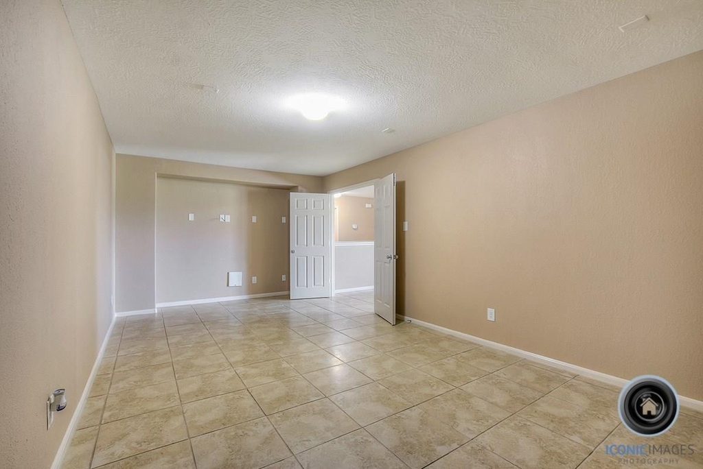 29434 Legends Bluff Drive - Photo 24