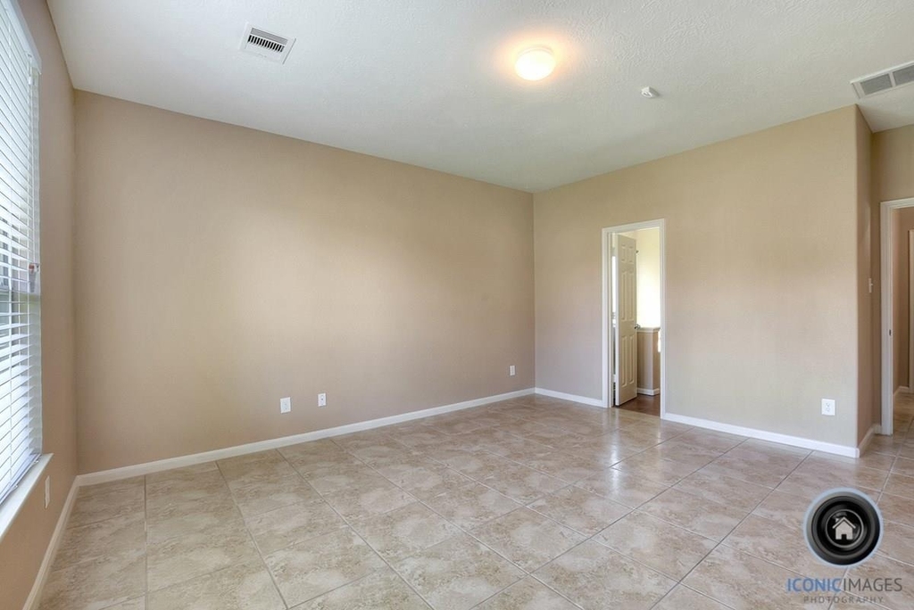 29434 Legends Bluff Drive - Photo 16