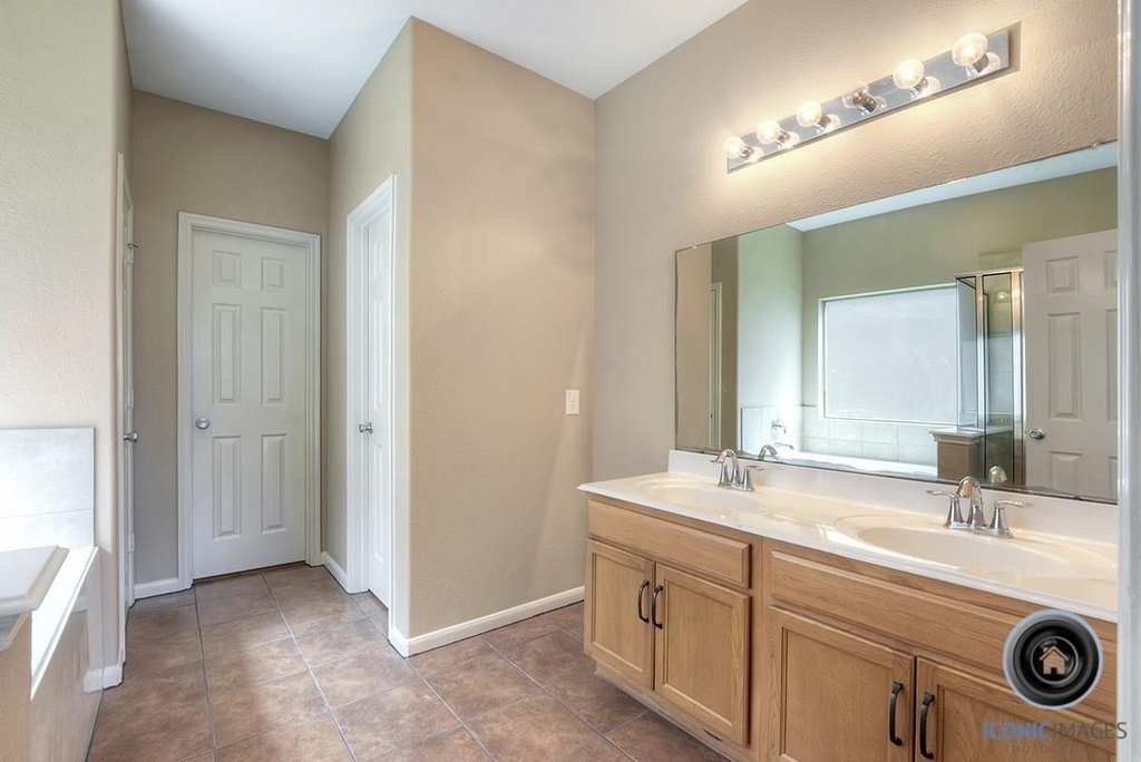 29434 Legends Bluff Drive - Photo 17