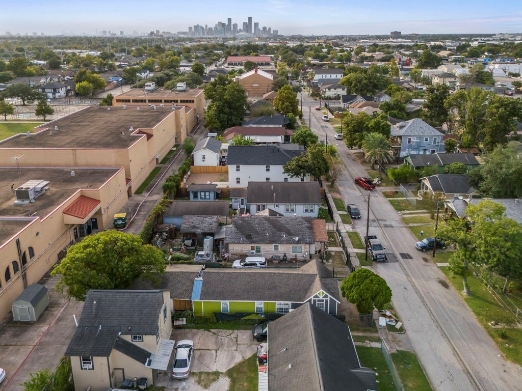 6940 Avenue K - Photo 12