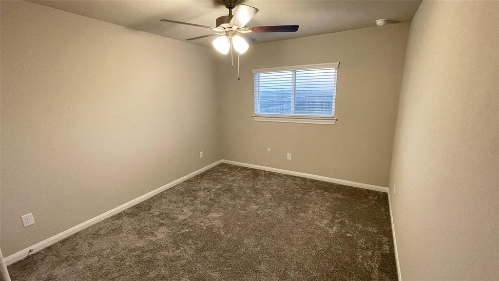 5802 Golden Peak Lane - Photo 13