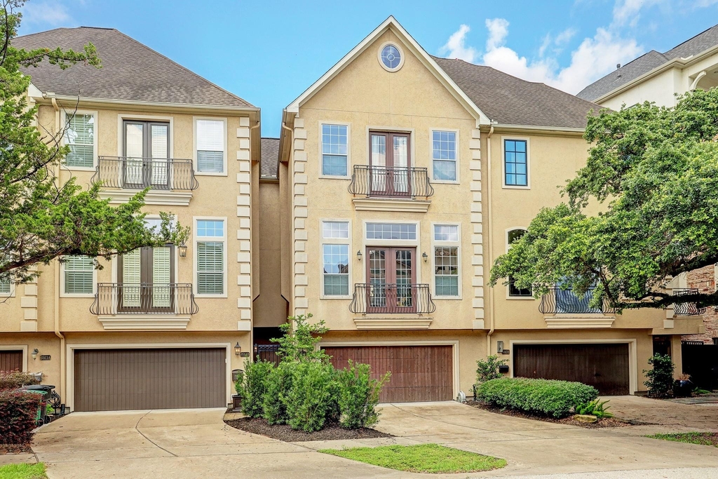 6513 Taggart Street - Photo 0