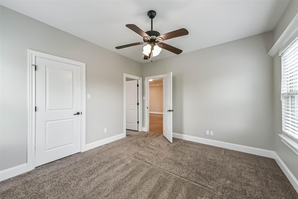 1317 Chantilly Lane - Photo 37