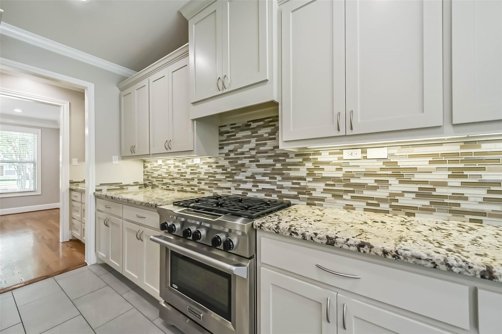 1317 Chantilly Lane - Photo 14