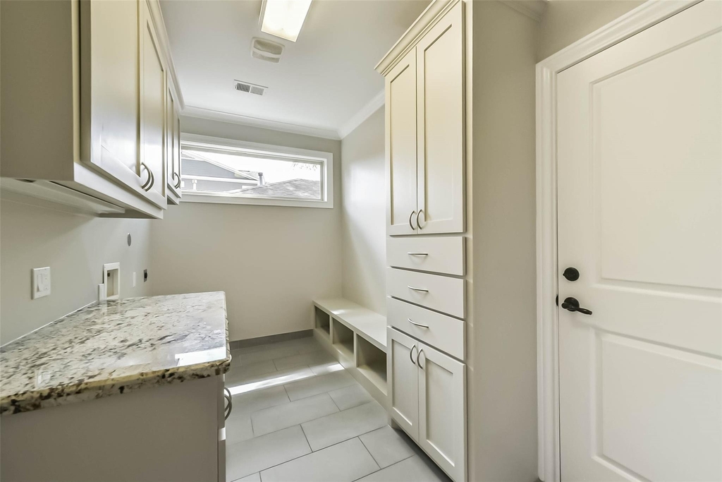 1317 Chantilly Lane - Photo 28