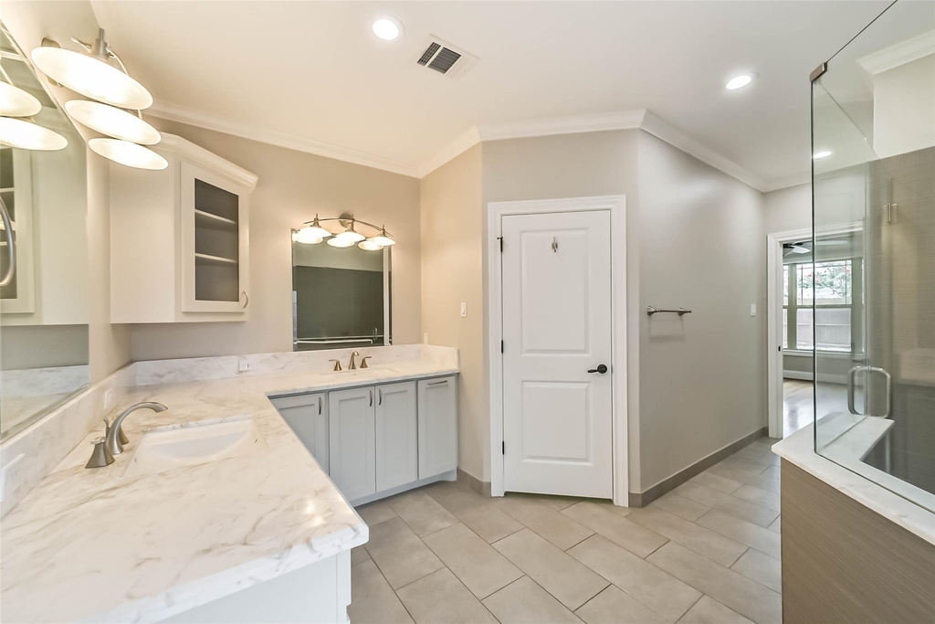 1317 Chantilly Lane - Photo 25