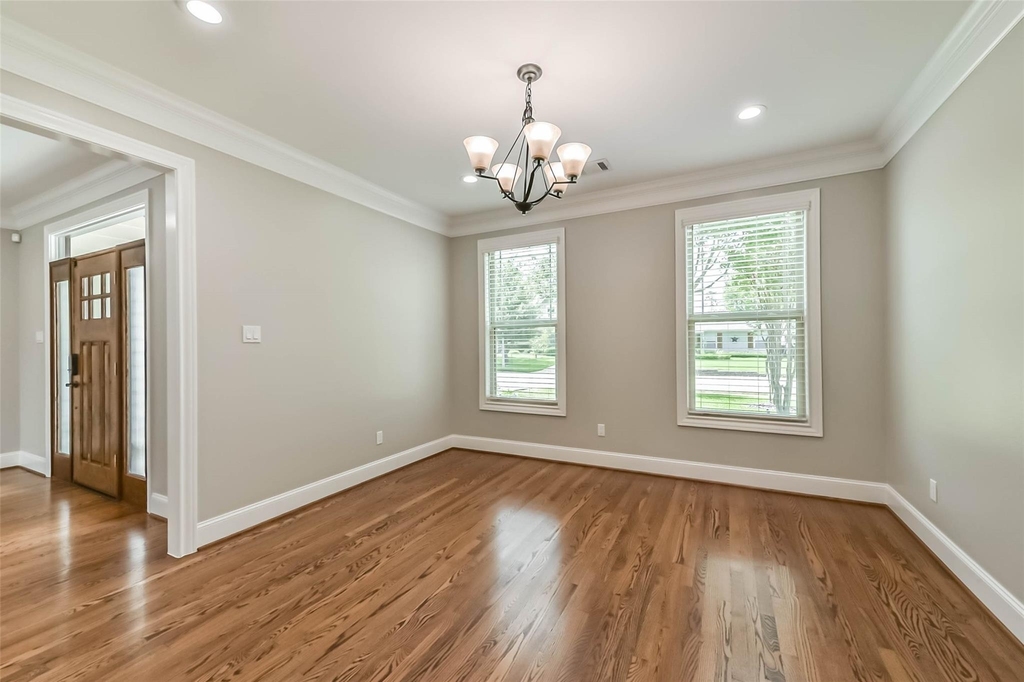 1317 Chantilly Lane - Photo 17